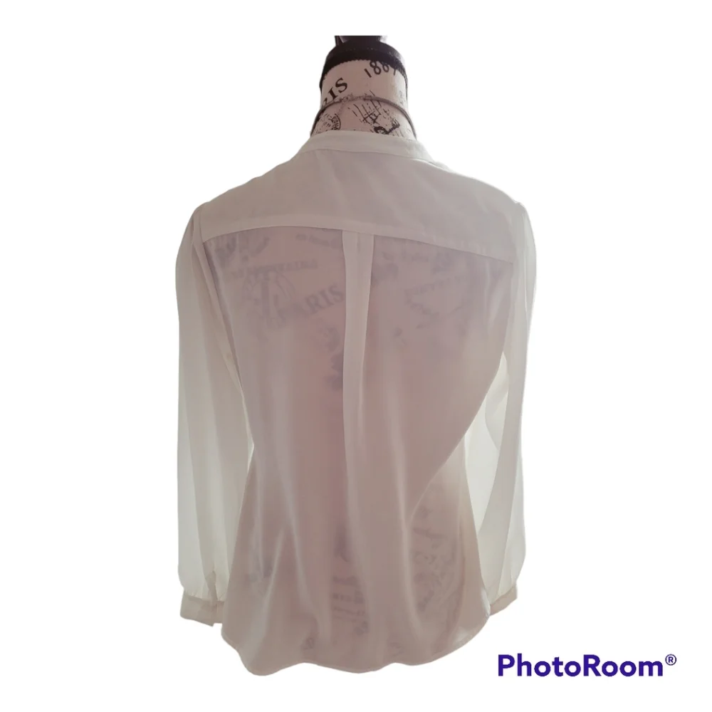 NWOT Cleo Petites White Button Down Blouse - Picture 4 of 7